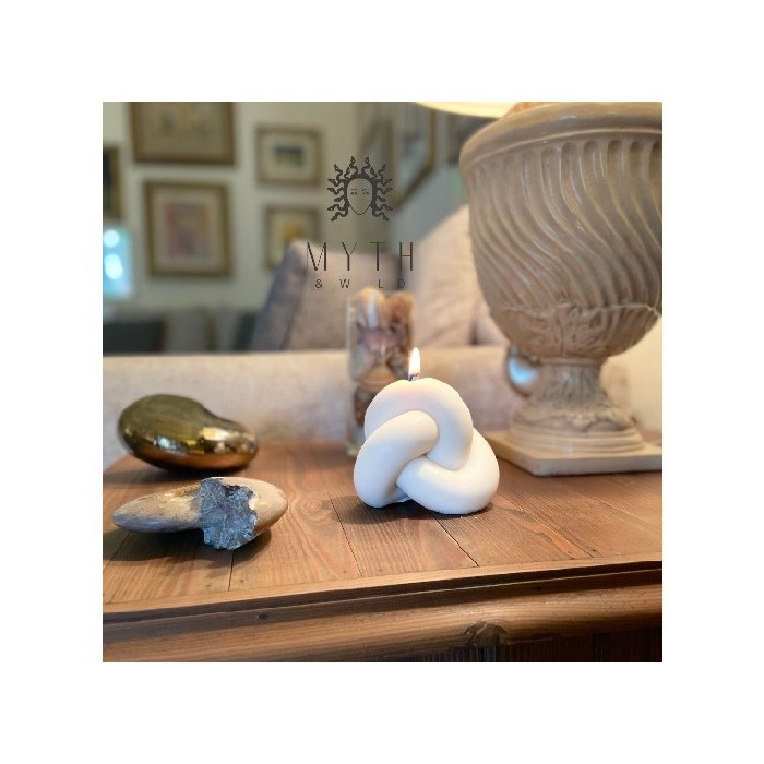 home-decor/candles-home-fragrance/myth-and-wild-lock-of-love-sculptural-pillar